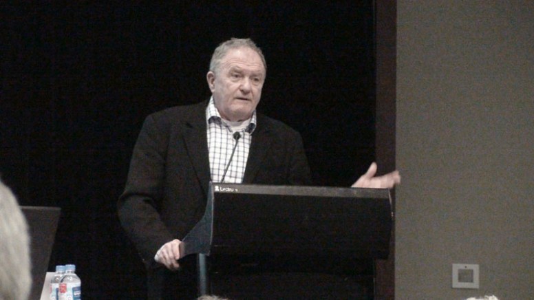 Bruce Dixon in action